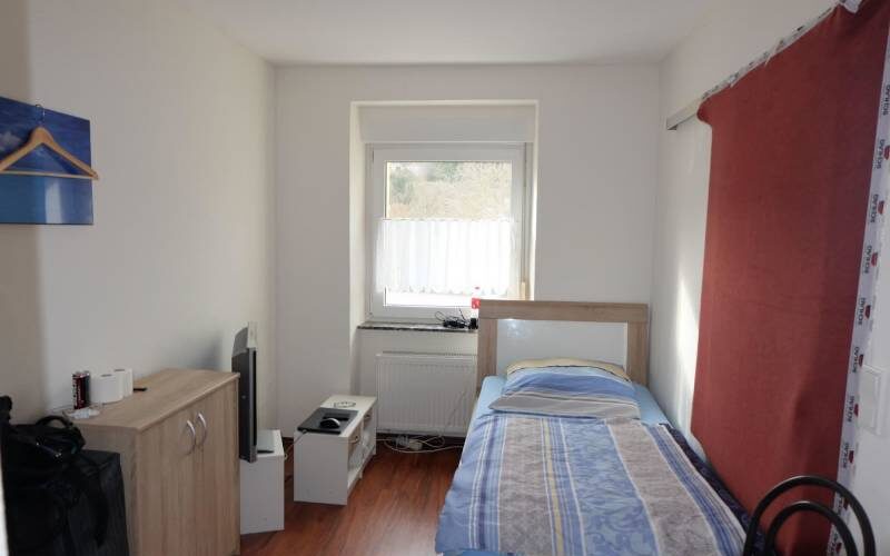 Schlafzimmer 2, OG