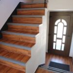 Treppe zum Dachgeschoss