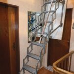 Scherentreppe zum Speicher