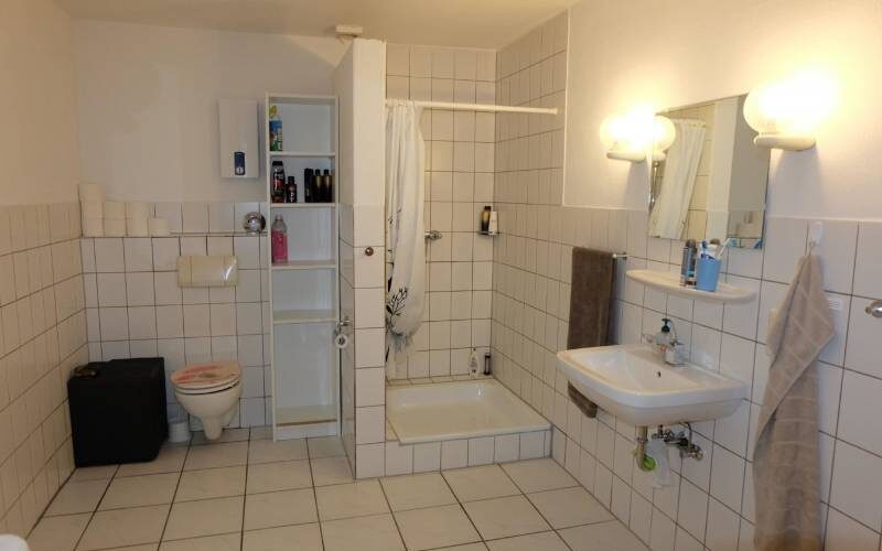 Wohnung 1, Duschbad