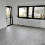 Wohn- Esszimmer m. Zugang Loggia