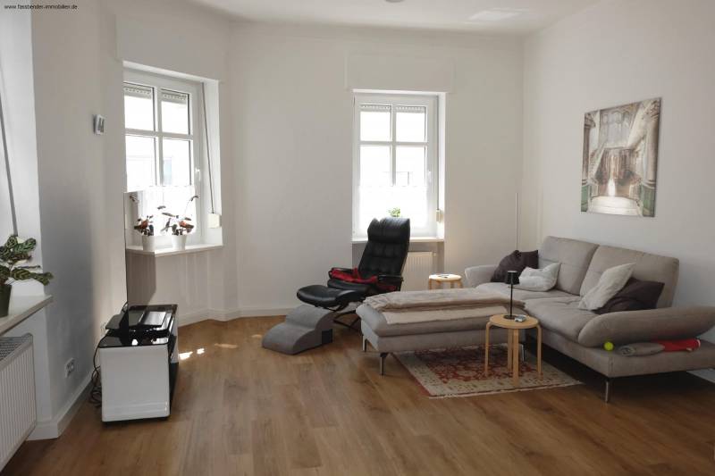 Trier-Süd, helle 3 ZKB Altbauwohnung mit Einbauküche in ruhiger Wohnlage zu vermieten. - Photo 2