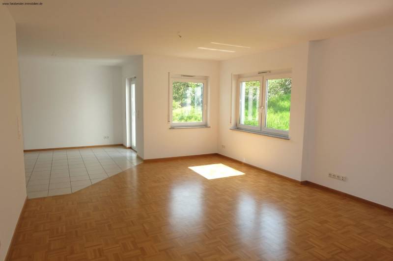 Trier-Zewen, moderne 2 ZKB mit Einbauküche und Terrasse ab sofort zu vermieten.. - Photo 2