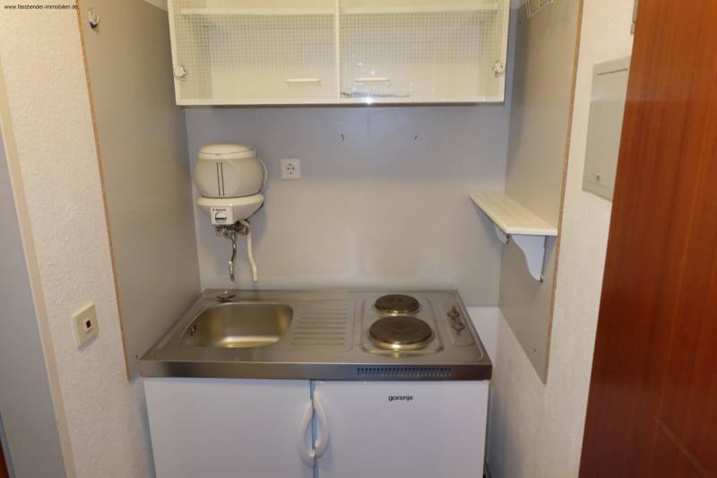 Trier-Innenstadt, 2 Zimmer Wohnung mit Singleküche und Loggia. - Foto 5